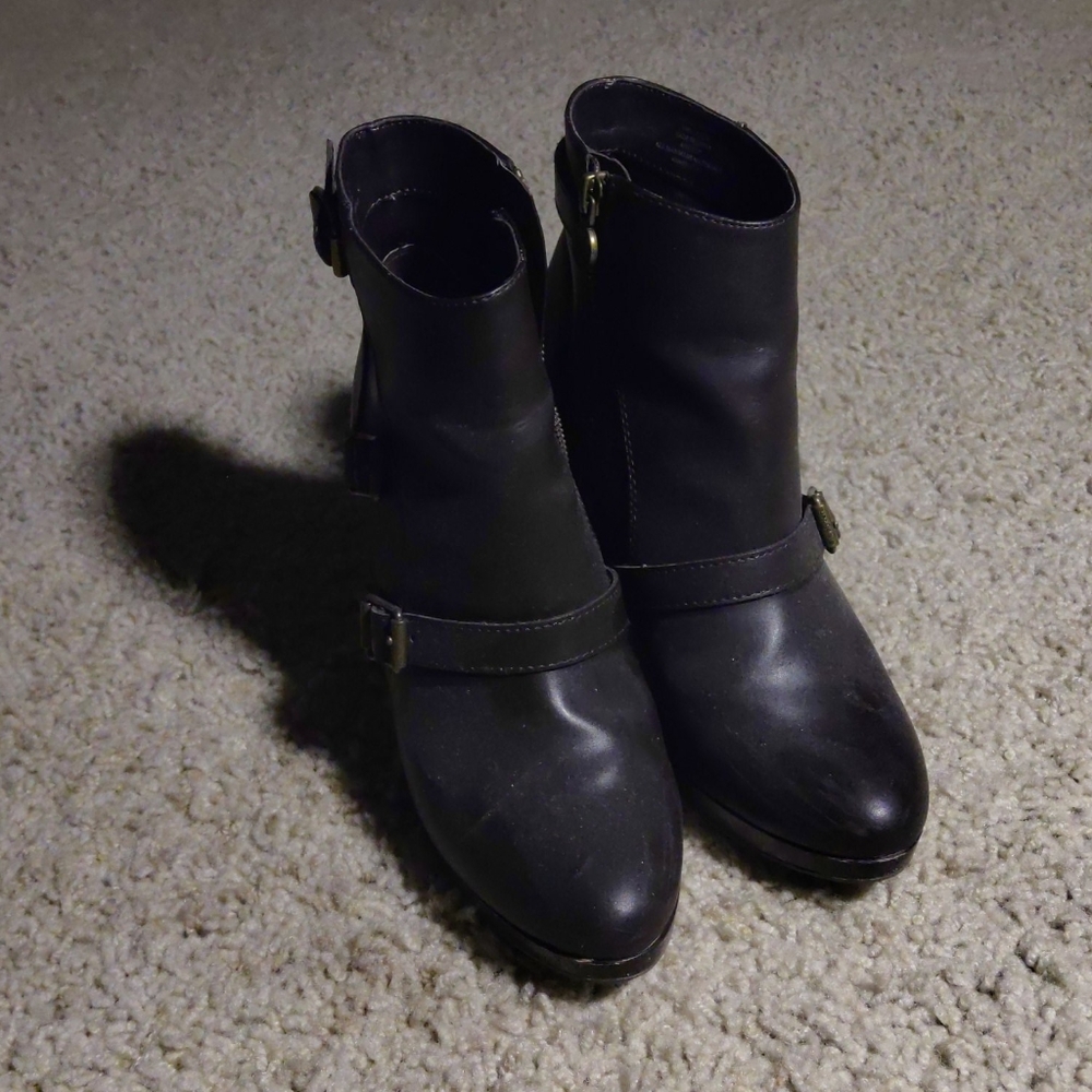 SimplyVera heels